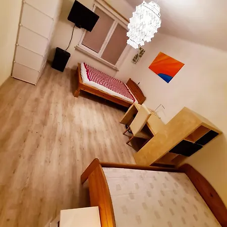 Ferienwohnung Im Gruenen Am Rande Von Dresden Radeberg Exterior foto